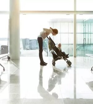 Transit Fast Track with Lounge for Mother & Child DXB T1